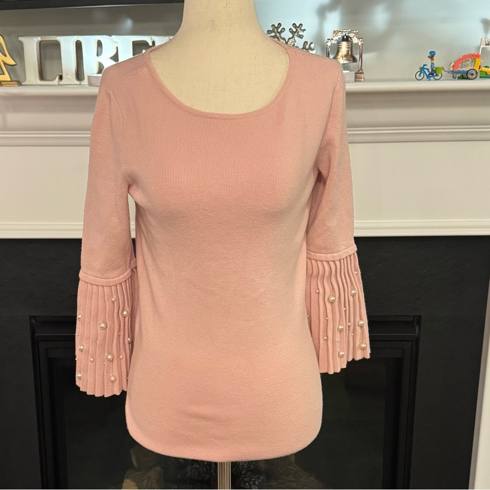 🌸 Catherine Malandrino Pearl-Accent Pleated Bell Sleeve Sweater (Size S)